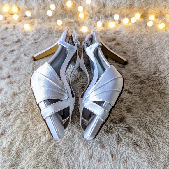 Bridal High Heels 8 - Picture 8 of 13